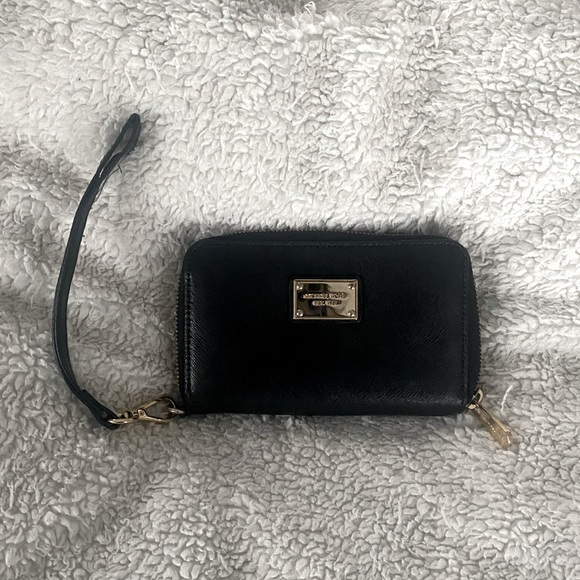 Michael Kors Leather Wristlet Wallet - Picture 1 of 4